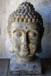 Antikgrå buddha huvud antikbehandlad metall från Västanvinden