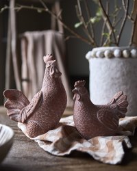 Henny höna terrakottafärgad betong påskhöna Affari of Sweden