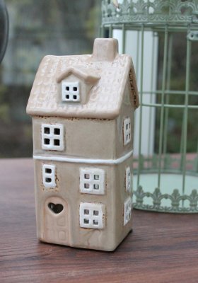 litet ljushus beige Det gamle apotek